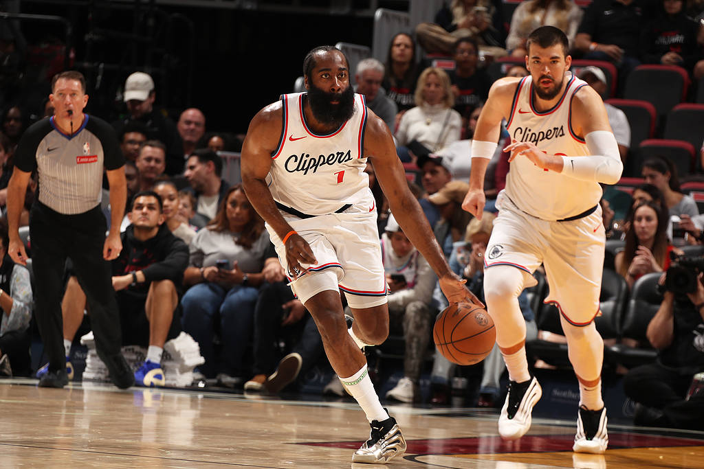 关于哈登新星出色防守表现惊艳，热火未来可期！的信息